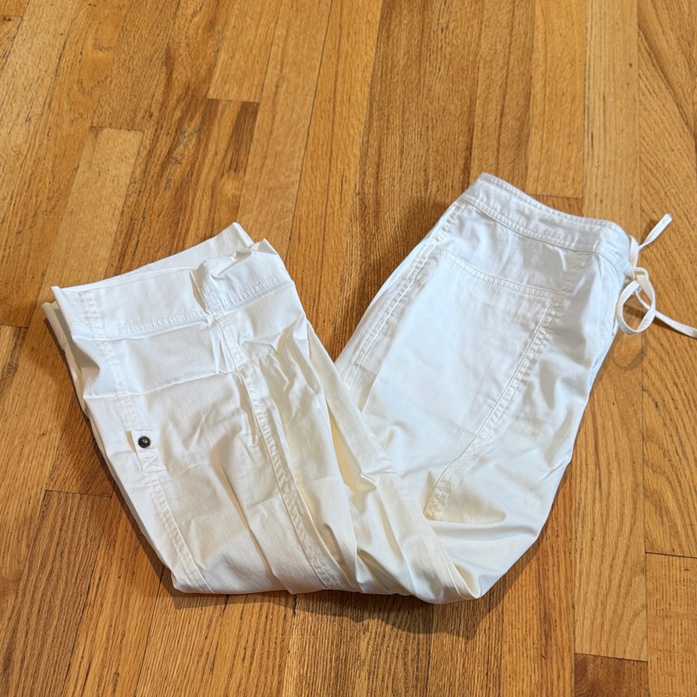 NWT Tommy Bahama Cream Cargo Pants Womens 8